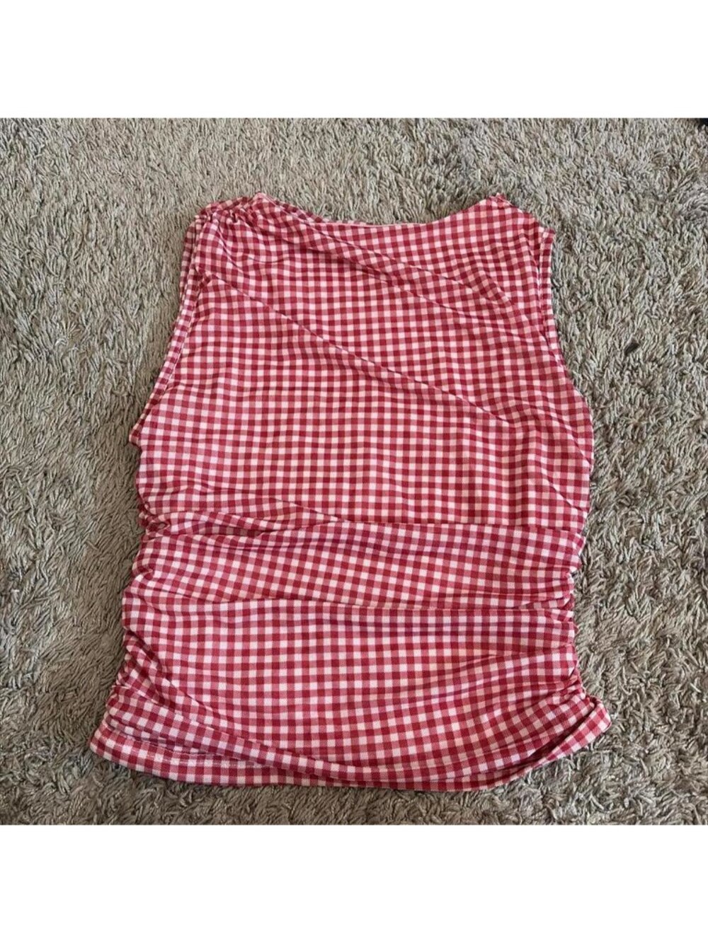 Red and white gingham crop top #gingham #checkered